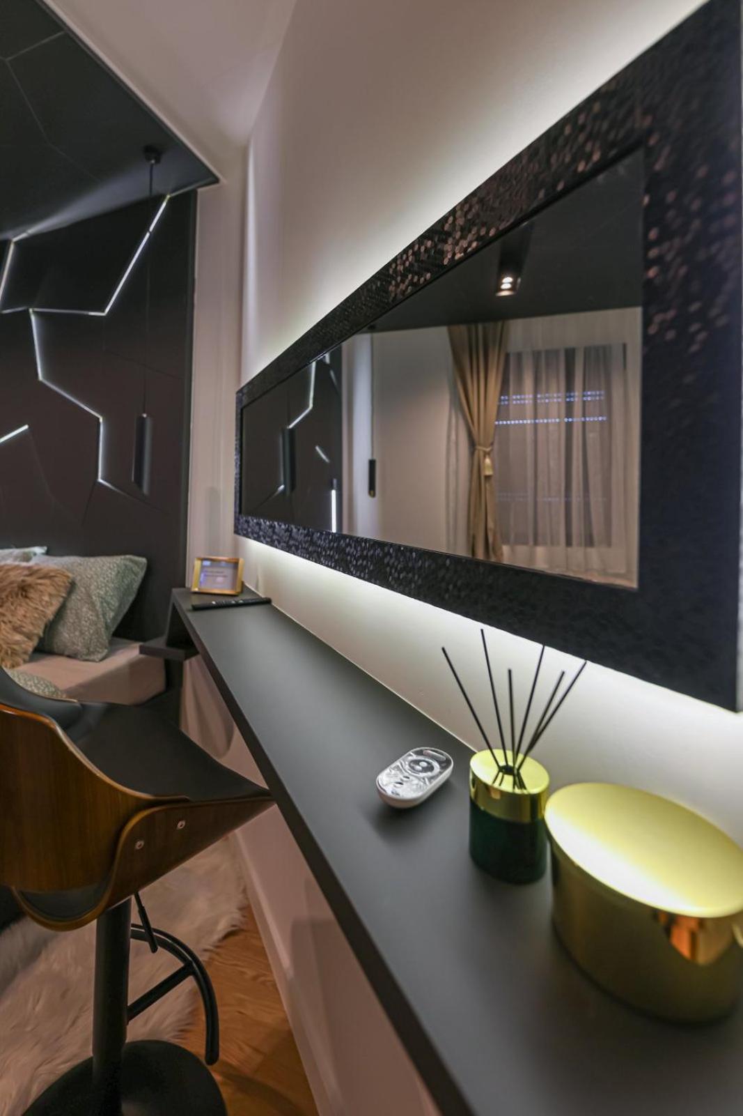 Urban View Apartment *