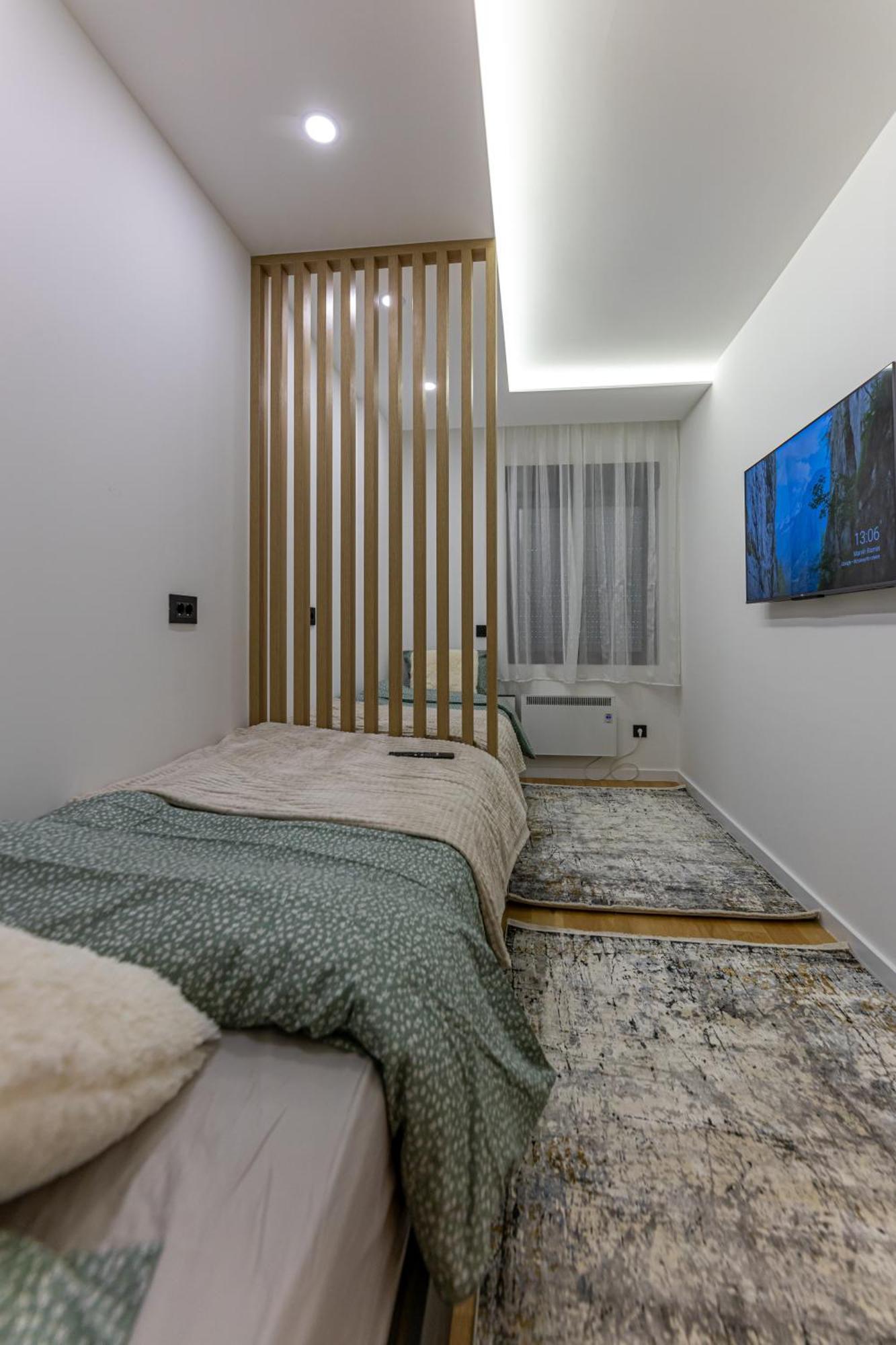 Urban View Apartment *